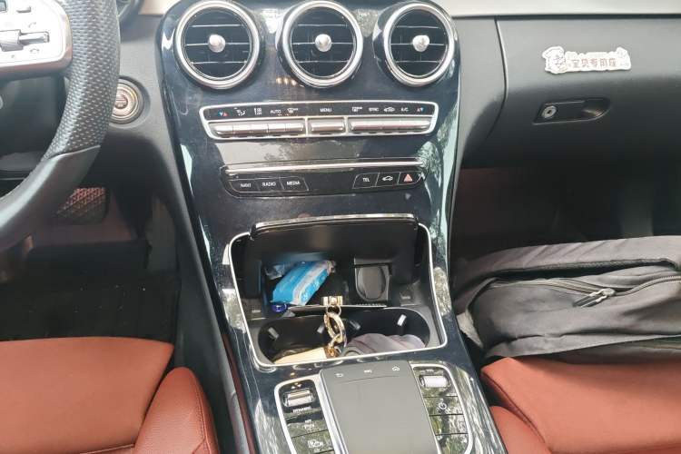 Used Mercedes-Benz C-Class 2020 Restyled C 260 Sport Edition Gear Lever