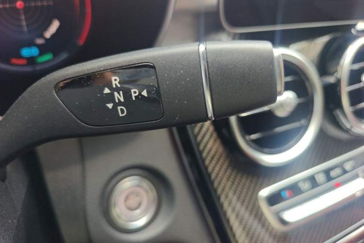 Used Mercedes-Benz C-Class 2020 Restyled C 260 Sport Edition Gear Lever