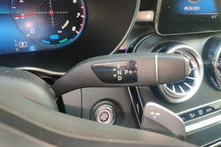 Used Mercedes-Benz C-Class 2020 Restyled C 260 L Sport Edition Gear Lever