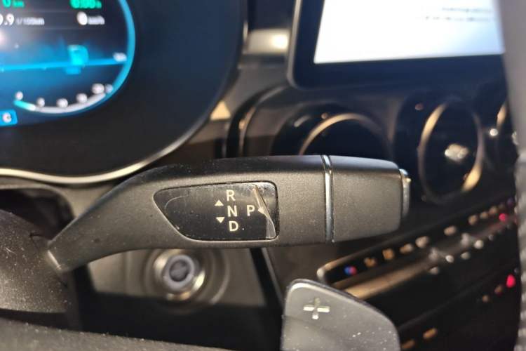 Used Mercedes-Benz C-Class 2020 C 260 L Sport Edition Gear Lever