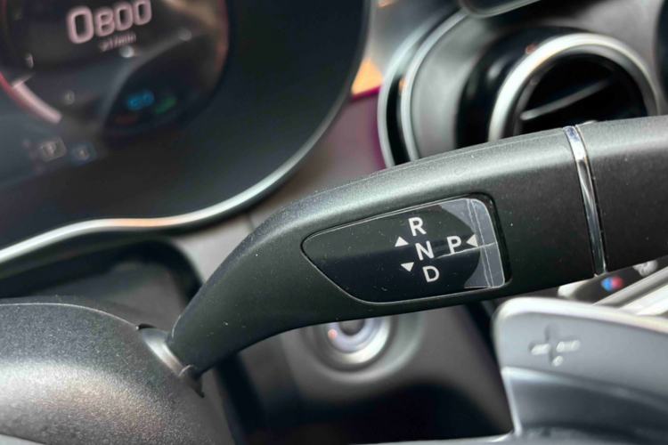 Used Mercedes-Benz C-Class 2020 Restyled C 260 L Sport Edition Gear Lever