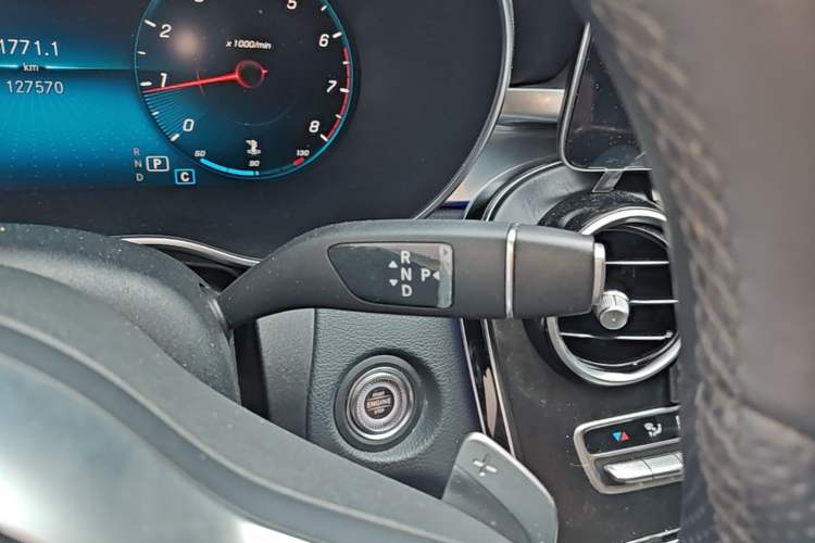 Used Mercedes-Benz C-Class 2020 Restyled C 200 L Dynamic Sports Edition Gear Lever