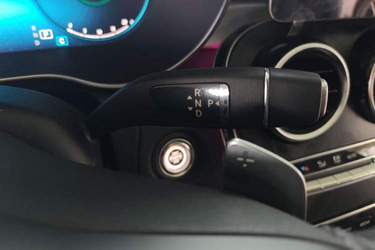 Used Mercedes-Benz C-Class 2020 Restyled C 260 L Sport Edition Gear Lever