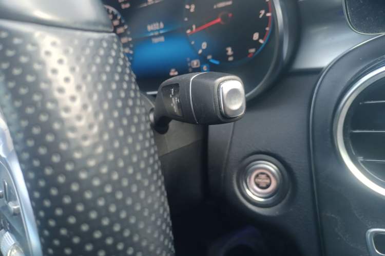 Used Mercedes-Benz C-Class 2020 C 200 L Fashion Edition Sport Version Gear Lever