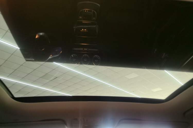 Used Mercedes-Benz C-Class 2020 C 260 L Sport Edition Headliner