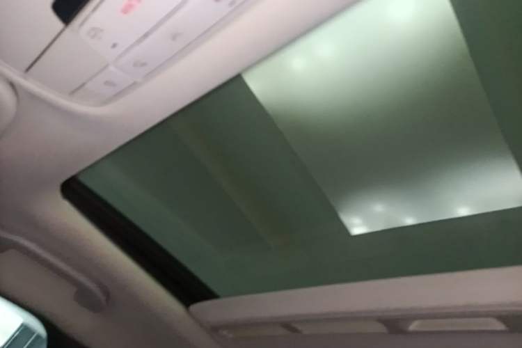 Used Mercedes-Benz C-Class 2020 Restyled C 200 L Fashion Edition Sport Version Headliner