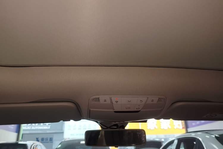 Used Mercedes-Benz C-Class 2020 Restyled C 260 L Sport Edition Headliner