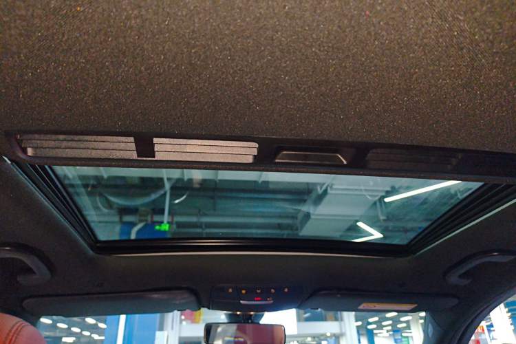 Used Mercedes-Benz C-Class 2020 Restyled C 260 Sport Edition Headliner