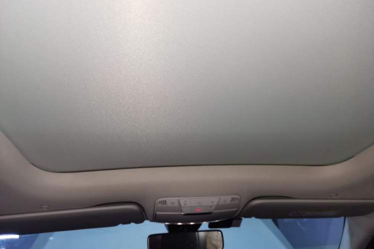 Used Mercedes-Benz C-Class 2020 Restyled C 260 L Sport Edition Headliner