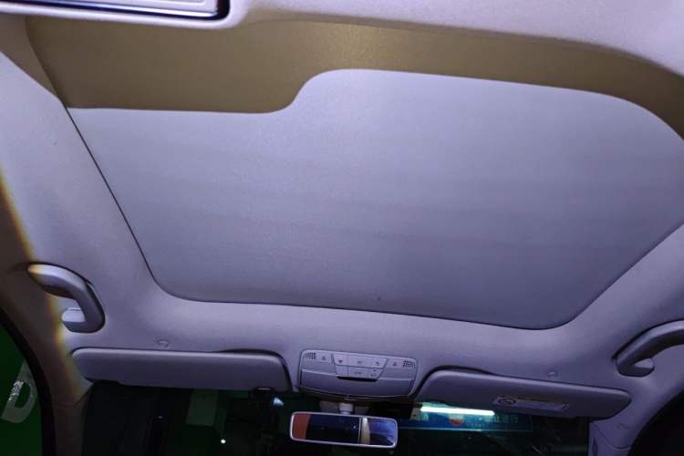 Used Mercedes-Benz C-Class 2020 Restyled C 260 L Sport Edition Headliner