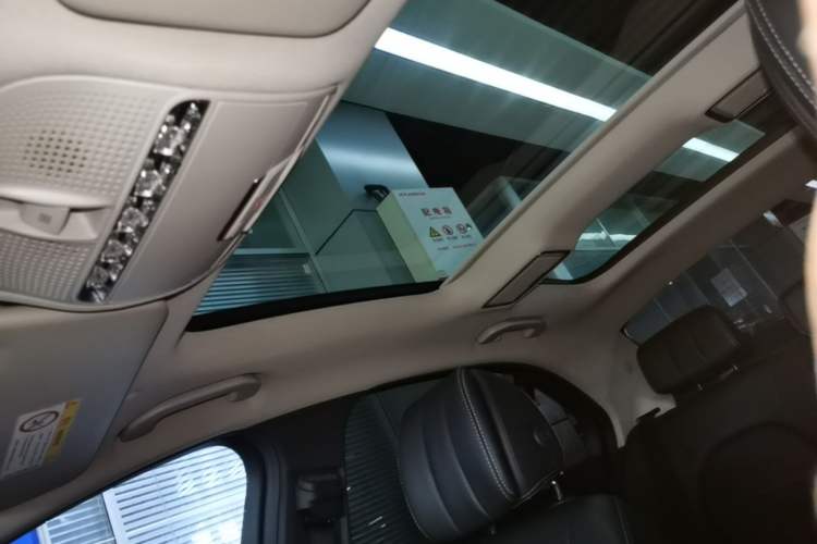 Used Mercedes-Benz C-Class 2020 Restyled C 260 L Sport Edition Headliner