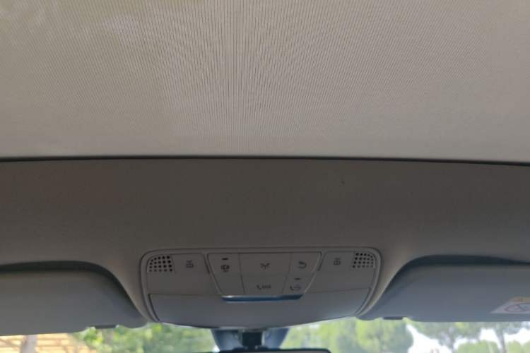 Used Mercedes-Benz C-Class 2020 Restyled C 260 L Sport Edition Headliner
