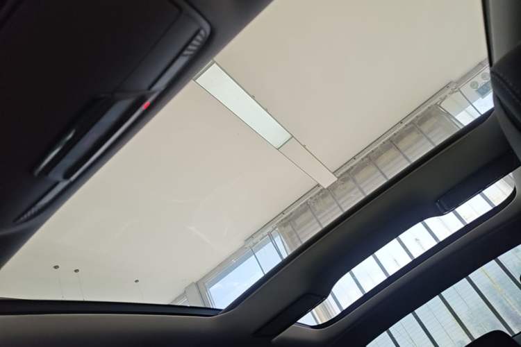 Used Mercedes-Benz C-Class 2020 Restyled C 260 L Sport Edition Headliner