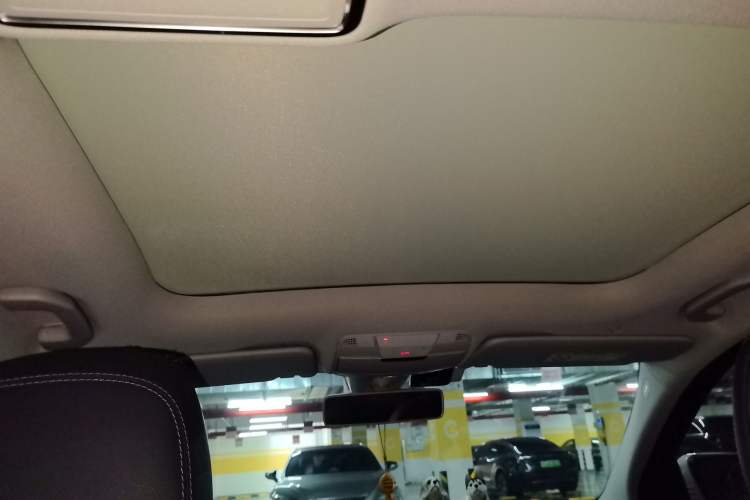 Used Mercedes-Benz C-Class 2020 C 260 L Sport Edition Headliner