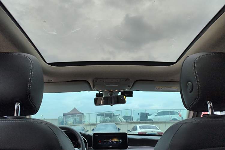 Used Mercedes-Benz C-Class 2020 C 260 L Sport Edition Headliner