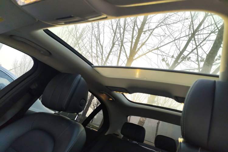 Used Mercedes-Benz C-Class 2020 C 260 L Sport Edition Headliner