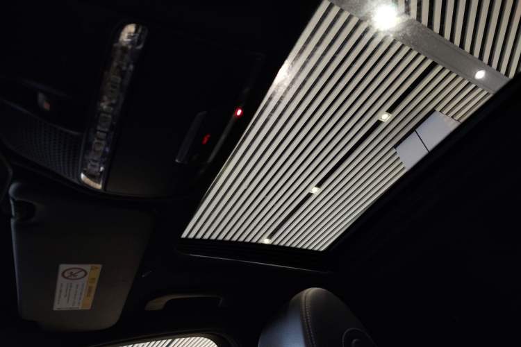 Used Mercedes-Benz C-Class 2020 C 260 Sport Edition Headliner