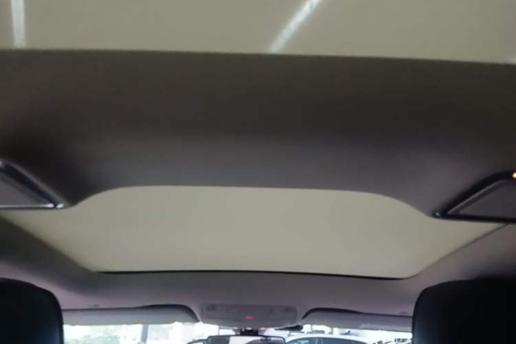 Used Mercedes-Benz C-Class 2020 Restyled C 260 L Sport Edition Headliner