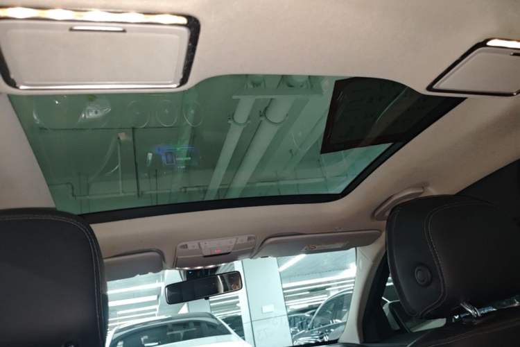 Used Mercedes-Benz C-Class 2020 Restyled C 260 L Sport Edition Headliner