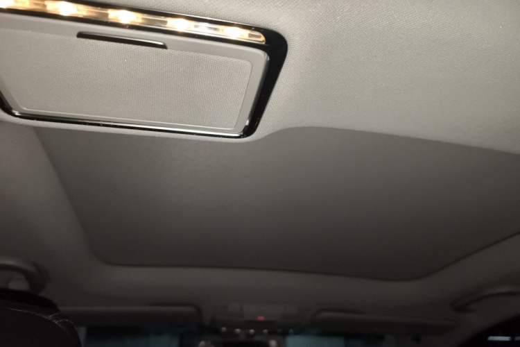 Used Mercedes-Benz C-Class 2020 C 260 L Sport Edition Headliner