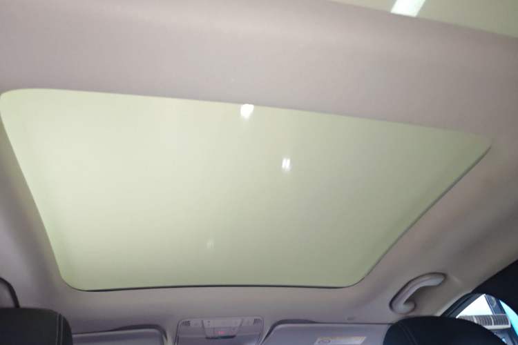 Used Mercedes-Benz C-Class 2020 Facelifted C 260 Estate Headliner
