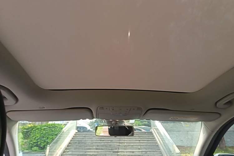 Used Mercedes-Benz C-Class 2020 Restyled C 260 L Sport Edition Headliner