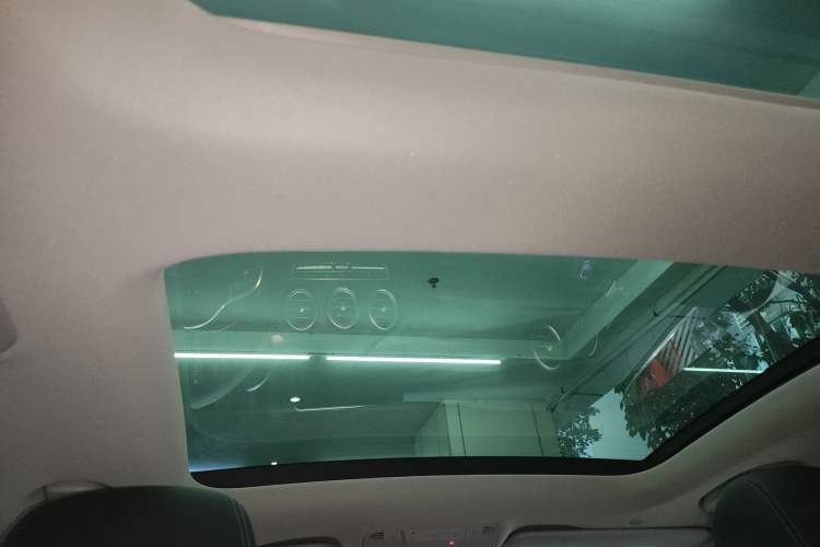 Used Mercedes-Benz C-Class 2020 Facelifted C 260 Estate Headliner