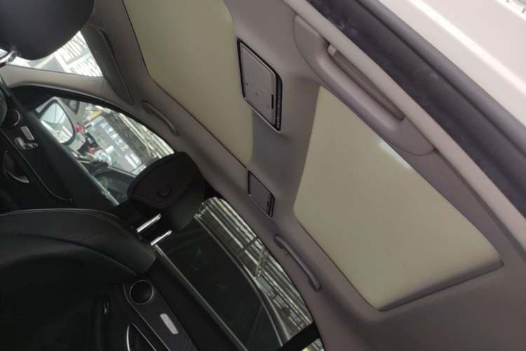 Used Mercedes-Benz C-Class 2020 Restyled C 260 L Sport Edition Headliner