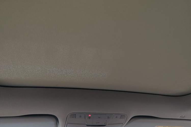 Used Mercedes-Benz C-Class 2020 Restyled C 260 L Sport Edition Headliner