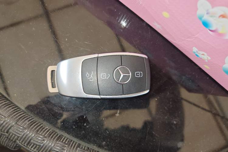 Used Mercedes-Benz C-Class 2020 Facelifted C 260 Estate Interior 1