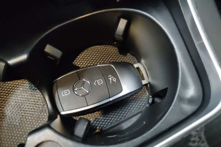 Used Mercedes-Benz C-Class 2020 C 260 Estate Interior 1