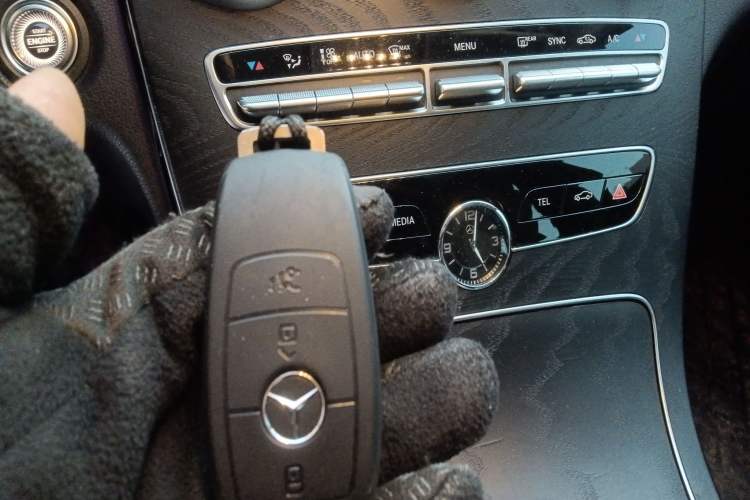 Used Mercedes-Benz C-Class 2020 C 260 Estate Interior 1