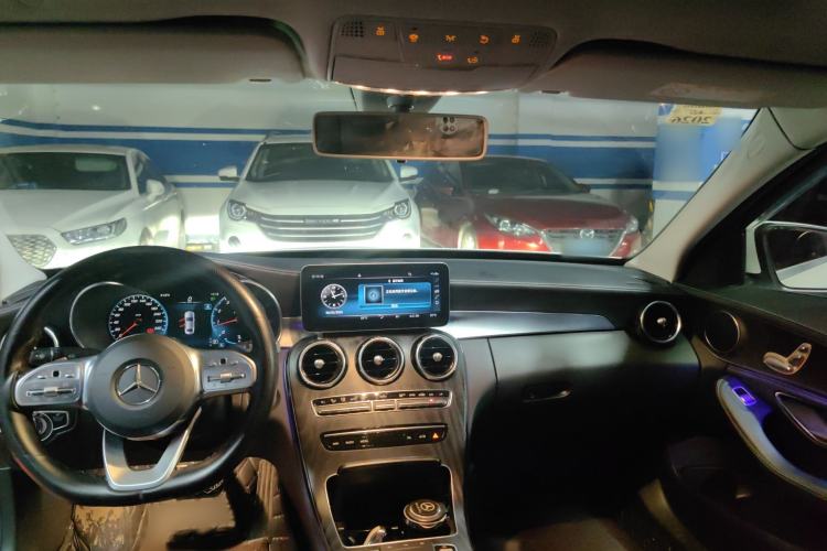 Used Mercedes-Benz C-Class 2020 Updated C 200 L Fashion Edition Interior 1