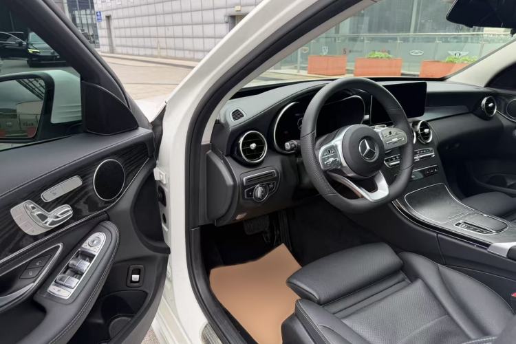 Used Mercedes-Benz C-Class 2020 Restyled C 260 L Sport Edition Interior 1