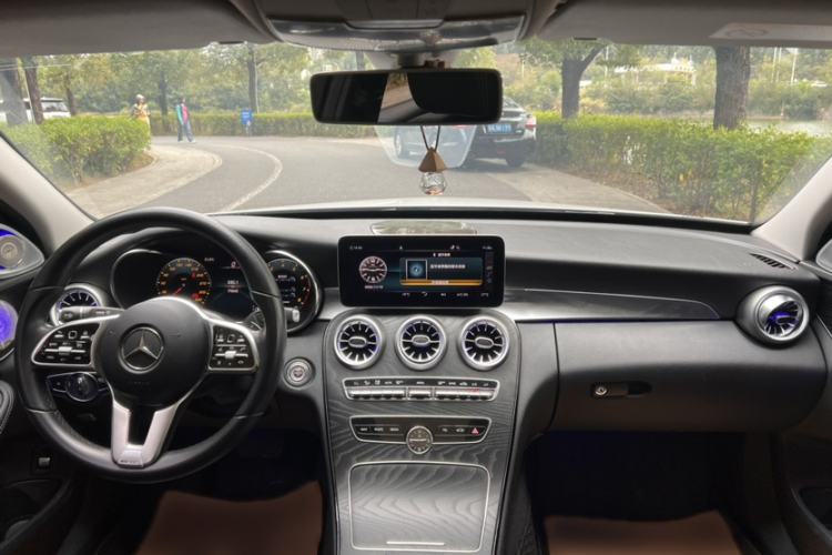 Used Mercedes-Benz C-Class 2020 C 260 Estate Interior 1