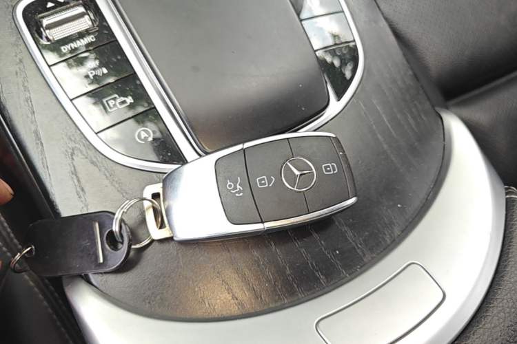 Used Mercedes-Benz C-Class 2020 Restyled C 260 L Sport Edition Interior 1