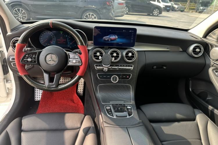 Used Mercedes-Benz C-Class 2020 Facelifted C 260 Estate Interior 1