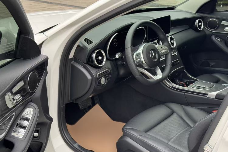 Used Mercedes-Benz C-Class 2020 Restyled C 260 L Sport Edition Interior 1