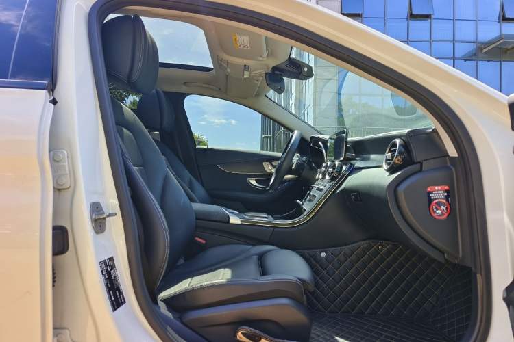 Used Mercedes-Benz C-Class 2020 Restyled C 260 L Sport Edition Interior 10