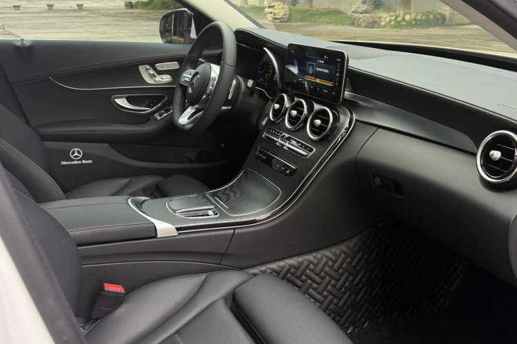Used Mercedes-Benz C-Class 2020 Restyled C 260 L Sport Edition Interior 10