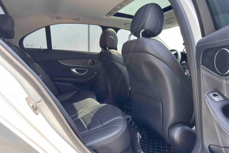 Used Mercedes-Benz C-Class 2020 C 200 L Fashion Edition Sport Version Interior 10