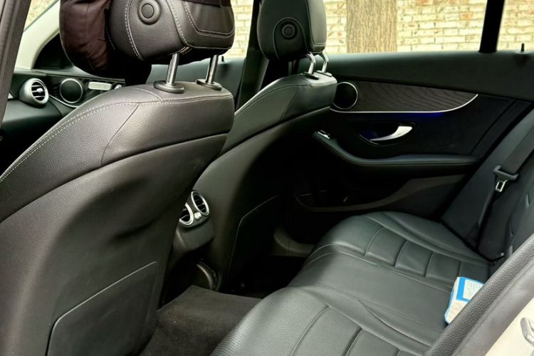 Used Mercedes-Benz C-Class 2020 Facelifted C 260 Estate Interior 2