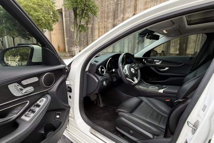 Used Mercedes-Benz C-Class 2020 Restyled C 260 L Sport Edition Interior 2