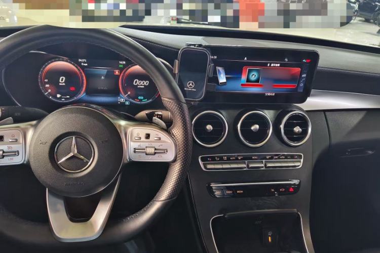 Used Mercedes-Benz C-Class 2020 C 260 L Sport Edition Interior 2