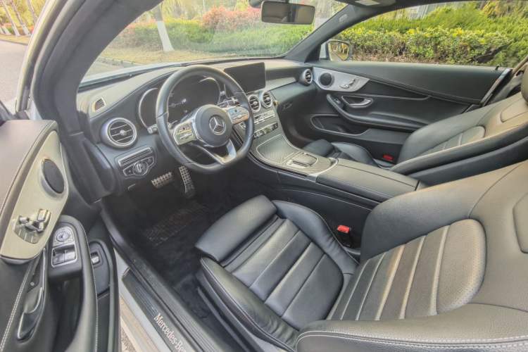 Used Mercedes-Benz C-Class 2020 C 260 Coupe Interior 2