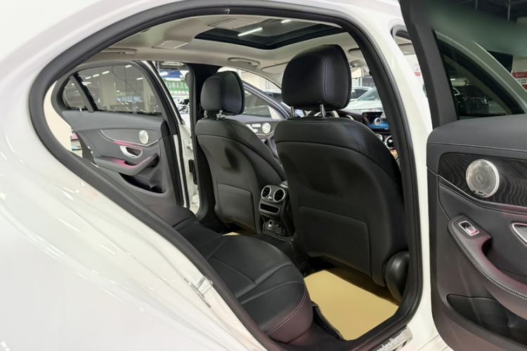 Used Mercedes-Benz C-Class 2020 C 260 L Sport Edition Interior 3