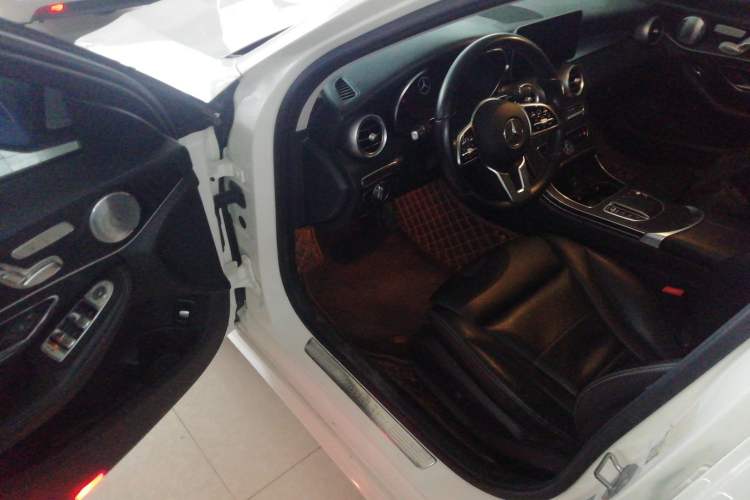 Used Mercedes-Benz C-Class 2020 C 260 Estate Interior 3