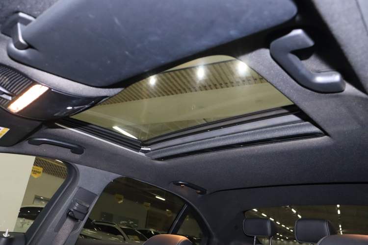 Used Mercedes-Benz C-Class 2020 C 260 Sport Edition Interior 3