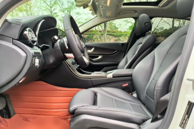 Used Mercedes-Benz C-Class 2020 C 200 L Fashion Edition Sport Version Interior 3