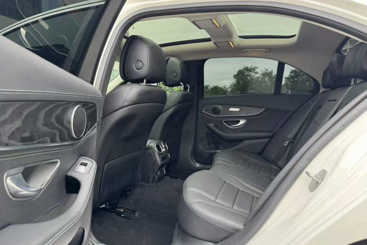 Used Mercedes-Benz C-Class 2020 Restyled C 260 L Sport Edition Interior 3
